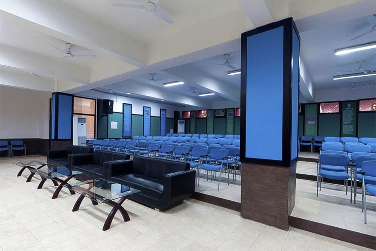 Lloyd Institute of Management and Technology (Pharm.), Greater Noida