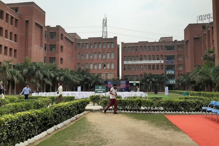 Lloyd Institute of Management and Technology (Pharm.), Greater Noida