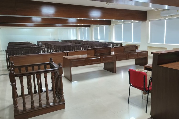 Lloyd School of Law, Greater Noida