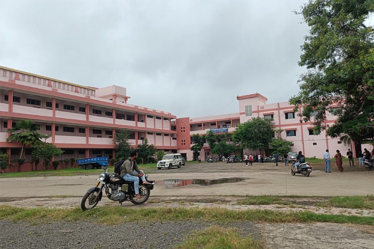 M.B. Khalsa Law College, Indore