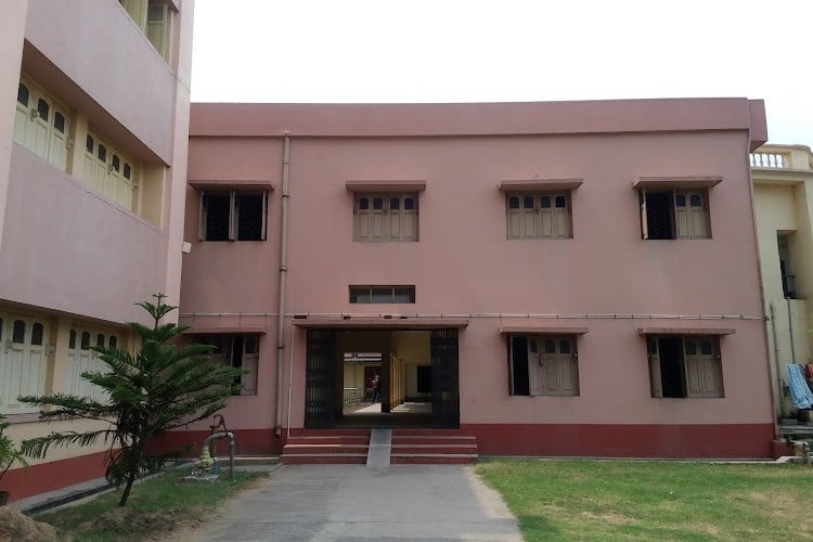 Maharajadhiraj Uday Chand Women's College, Bardhaman