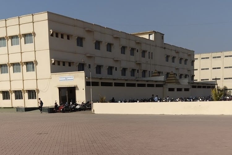 Mahatma Gandhi Institute of Technical Education and Research Center, Navsari