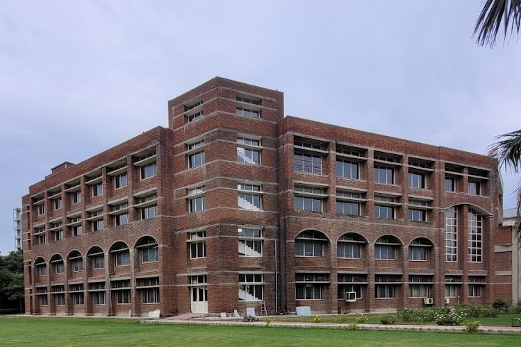 Mahatma Gandhi Mission College of Engineering & Technology, Noida