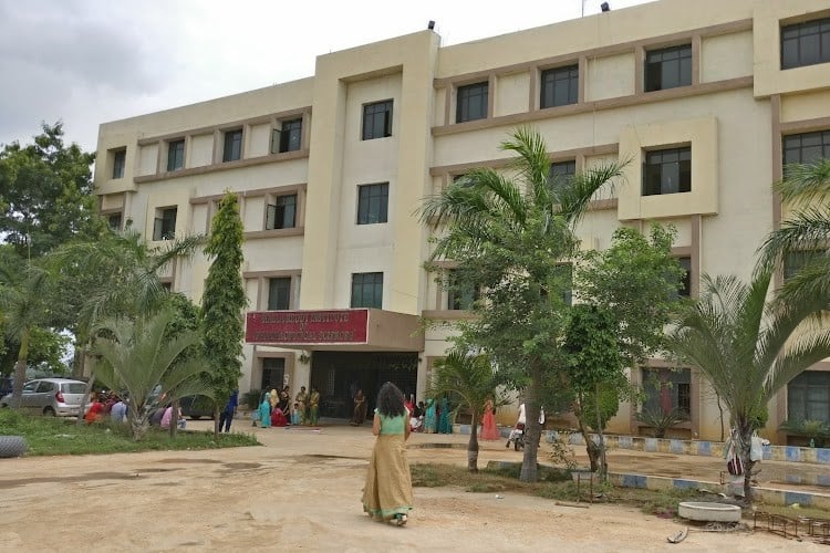 Malla Reddy Institute of Pharmaceutical Science, Secunderabad