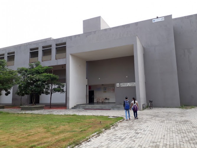 Manikaka Topawala Institute of Nursing, Anand