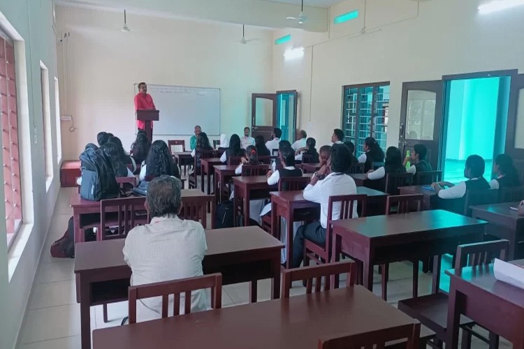 Mar Ivanios Law College, Alappuzha