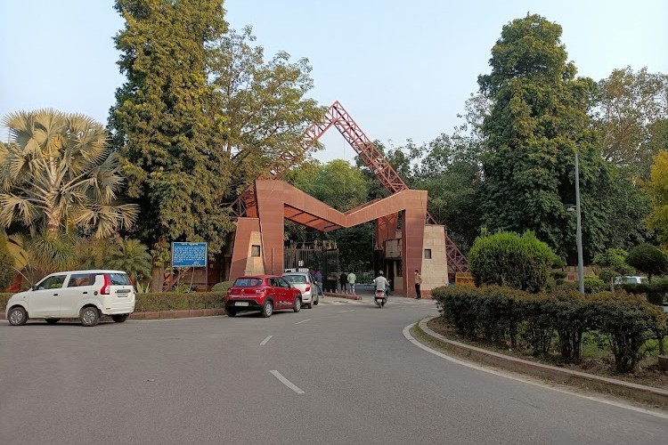 Maulana Azad Medical College, New Delhi