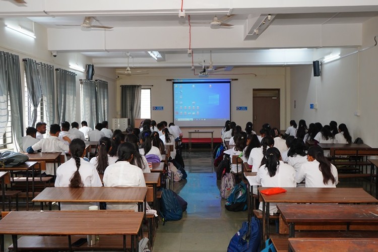 MES Ayurvedic College, Ratnagiri