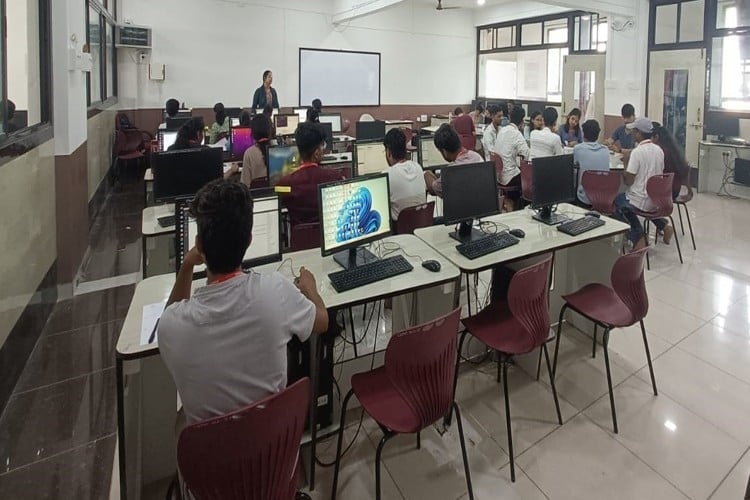 Modern College of Engineering, Pune