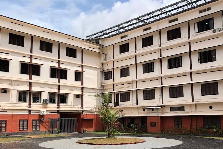 Mohamed Abdurahiman Memorial Orphanage College, Kozhikode