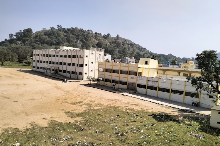 Muthurangam Government Arts College, Vellore