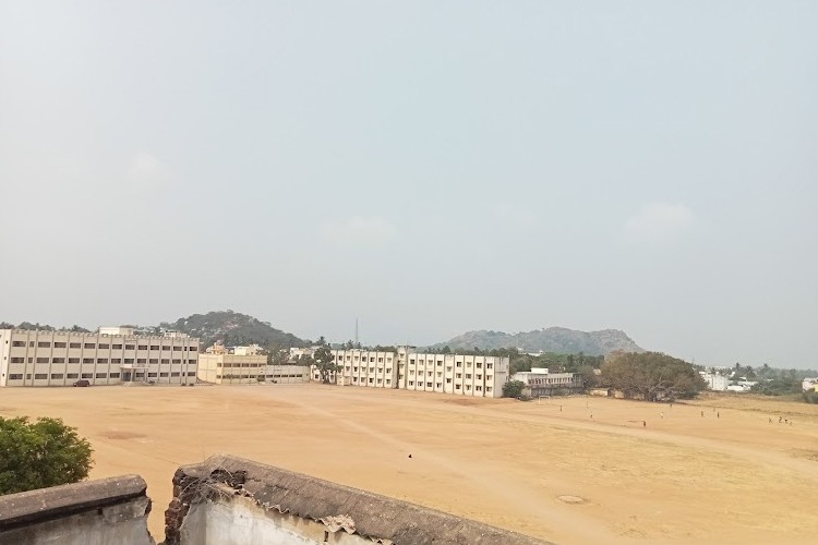 Muthurangam Government Arts College, Vellore