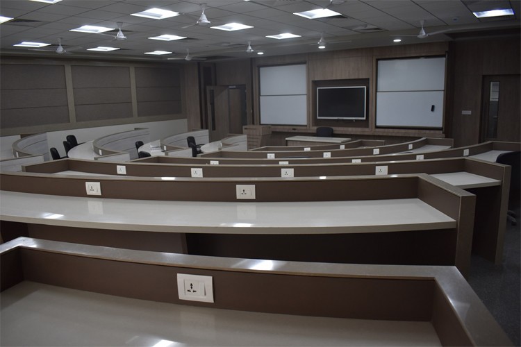 NMIMS School of Law, Dhule