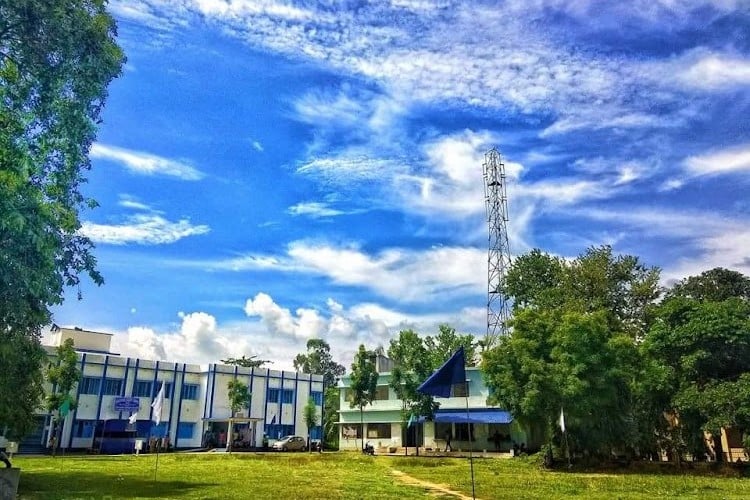 Pakuahat Degree College, Malda