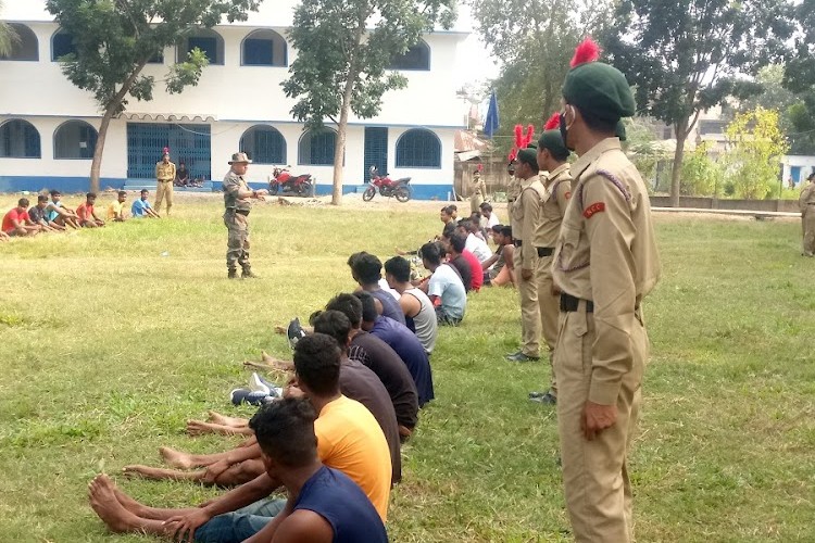 Pakuahat Degree College, Malda