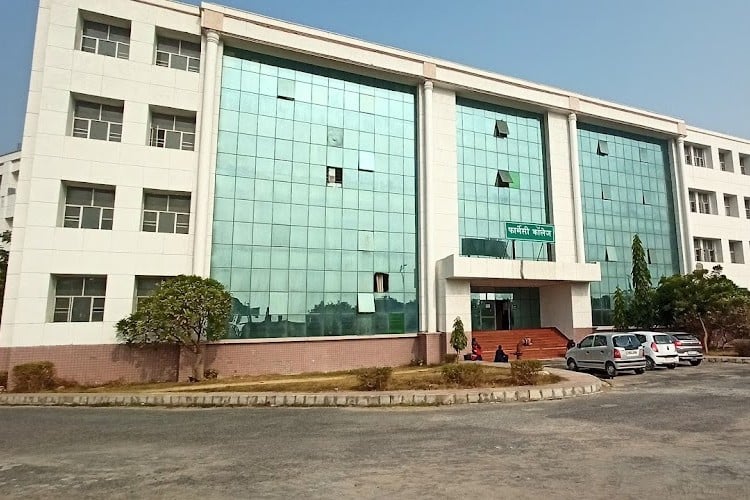 Pharmacy College, Saifai