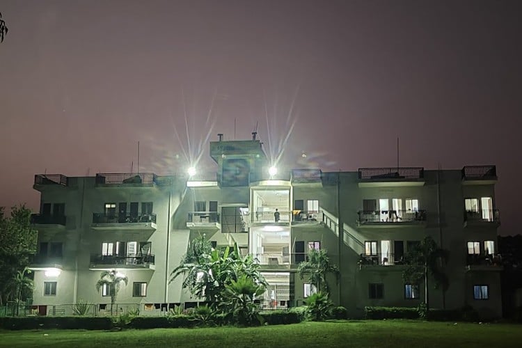 Phonics School of Applied Sciences, Roorkee