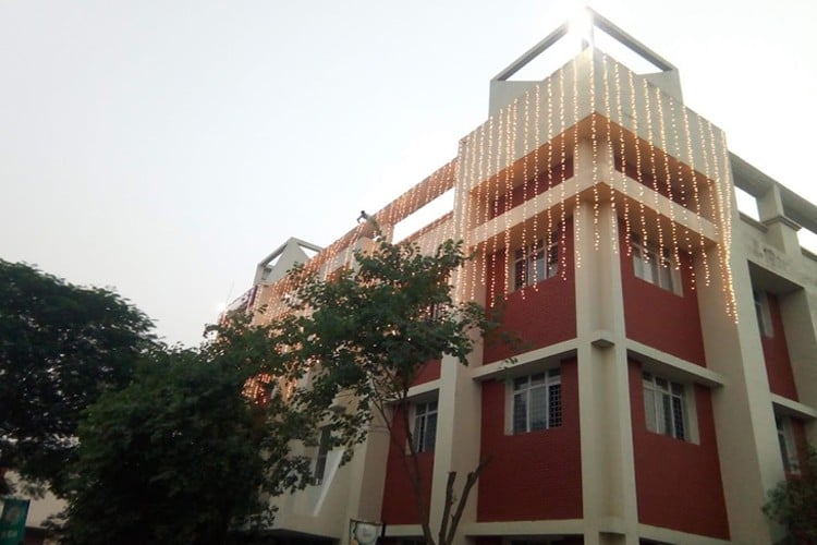 Phonics School of Applied Sciences, Roorkee