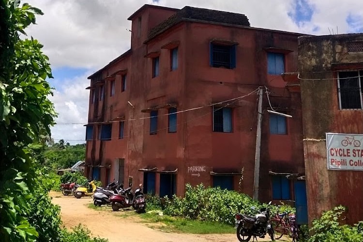 Pipili College, Puri