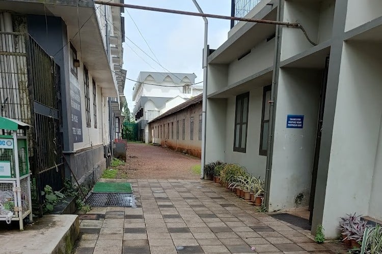 Pocker Sahib Memorial Orphanage College, Tirurangadi