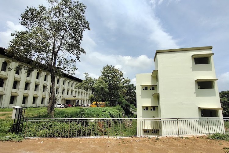 Pookoya Thangal Memorial Government College, Perinthalmanna