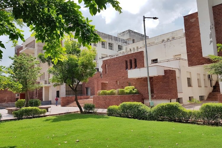 Poornima Institute of Engineering and Technology, Jaipur