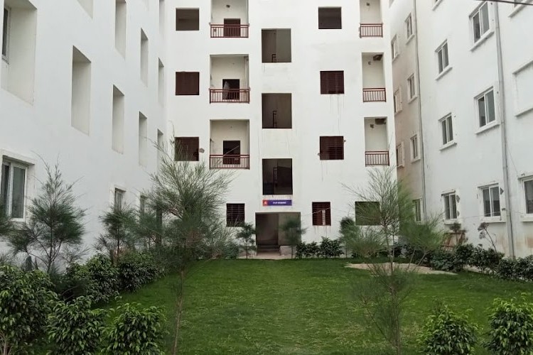 Popular College of Nursing and Paramedical Institute, Varanasi