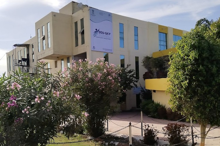 Prashanti Institute of Technology and Science, Ujjain