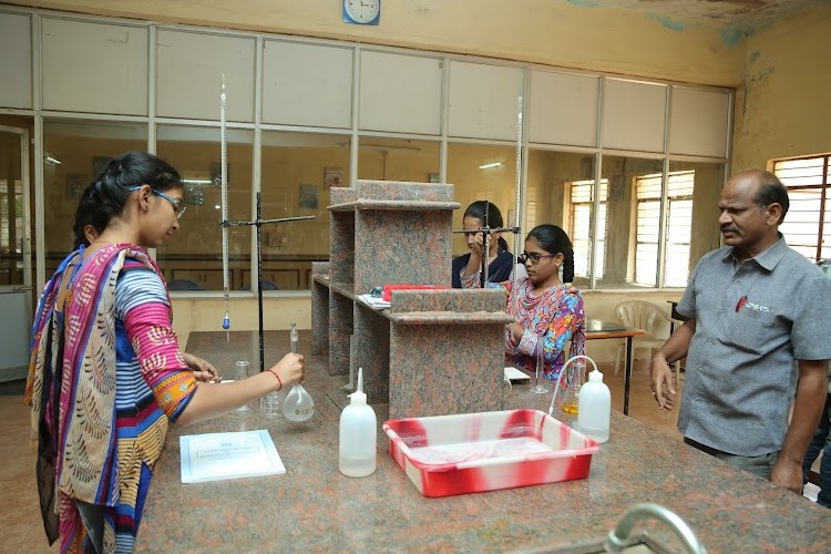 Proudhadeveraya Institute of Technology, Hospet