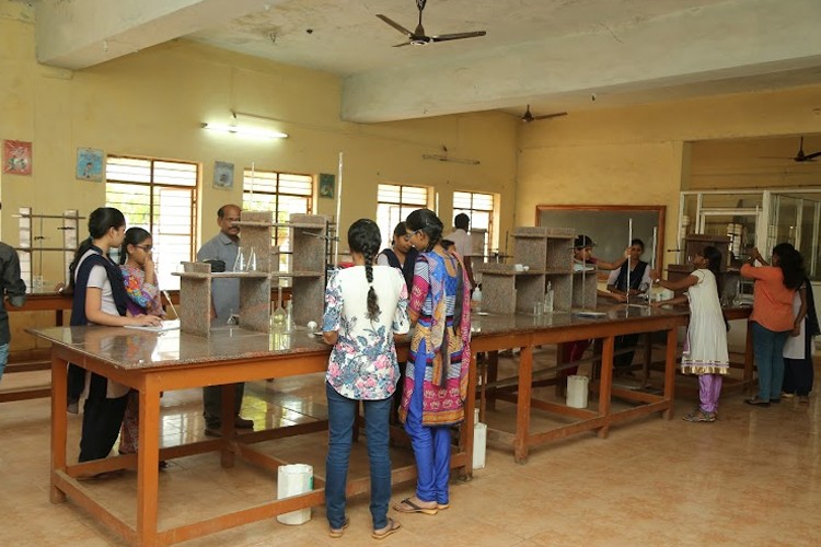 Proudhadeveraya Institute of Technology, Hospet