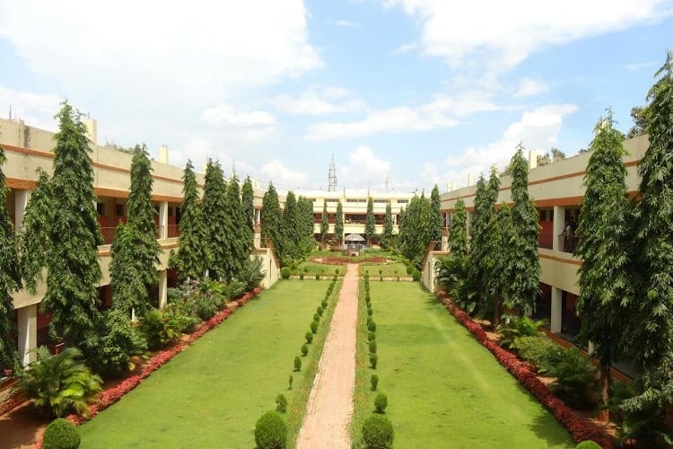 Proudhadeveraya Institute of Technology, Hospet