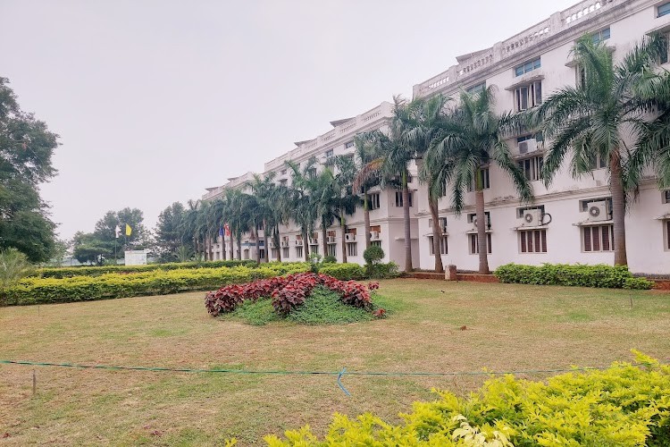 QIS College of Engineering and Technology, Prakasam