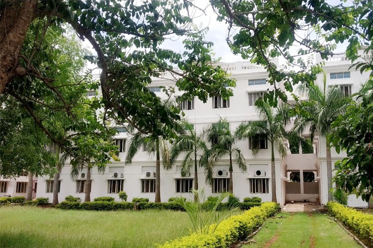 QIS College of Engineering and Technology, Prakasam