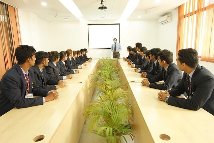 Quantum School of Business, Roorkee