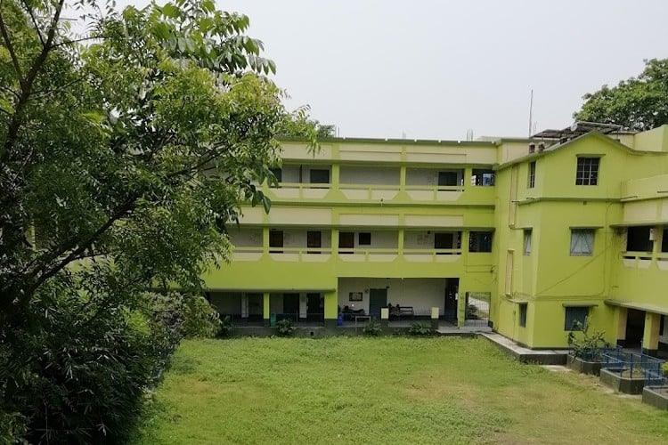 Raiganj Surendranath Mahavidyalaya, Uttar Dinajpur