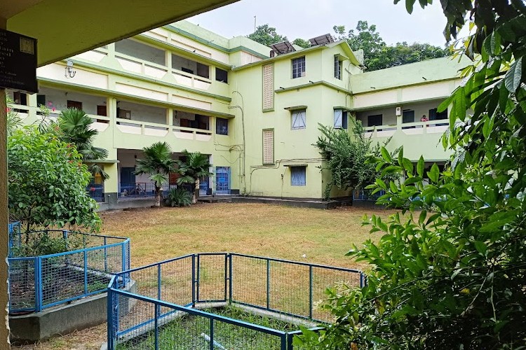 Raiganj Surendranath Mahavidyalaya, Uttar Dinajpur