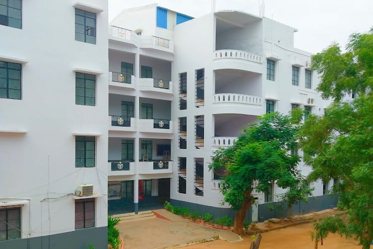 Rao's College of Pharmacy, Nellore