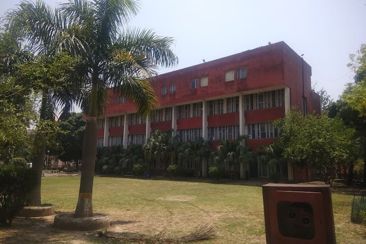 Regional Institute of English, Chandigarh