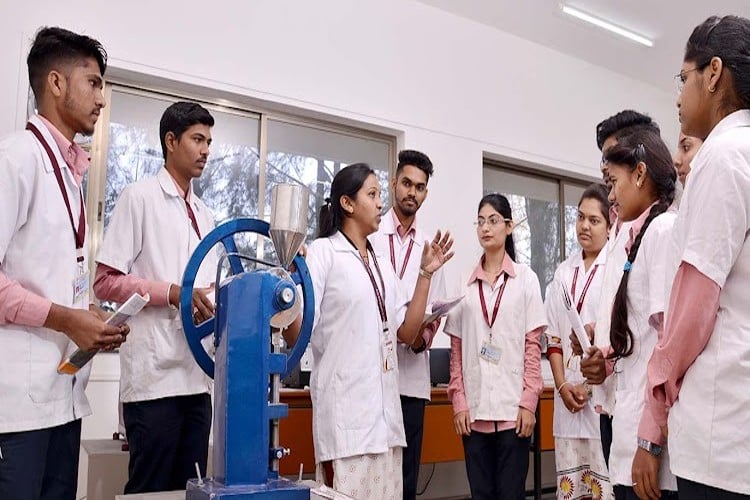 RG Sapkal Institute of Pharmacy, Nashik