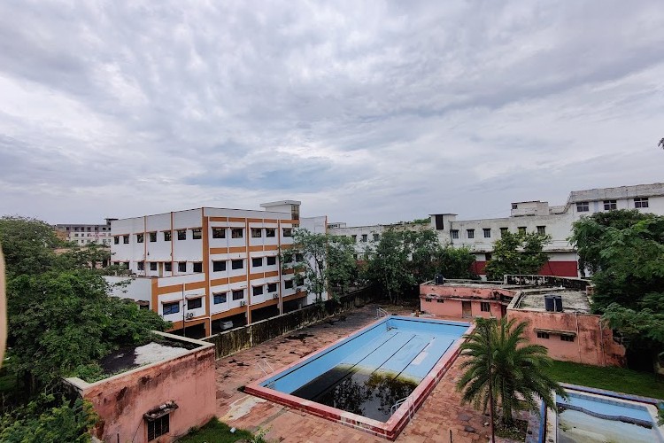 RNT Medical College, Udaipur