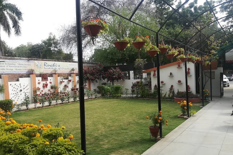 Ruchi's Institute of Creative Arts, Allahabad