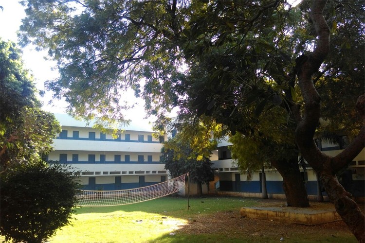 S G M English Medium College of Commerce and Management, Vallabh Vidyanagar