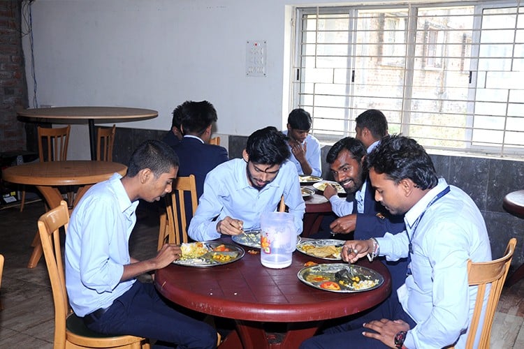 Sarojini Institute of Technology, Jamshedpur