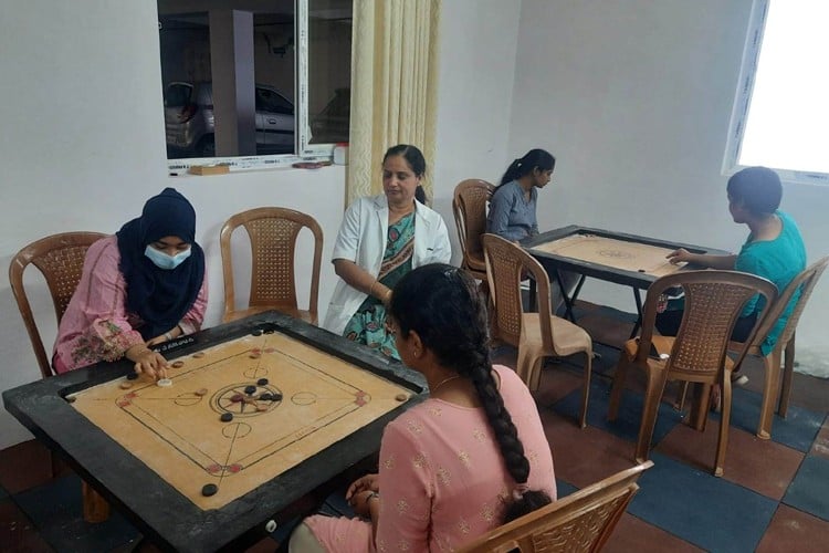 Sarojini Naidu Vanita Pharmacy Maha Vidyalaya, Secunderabad