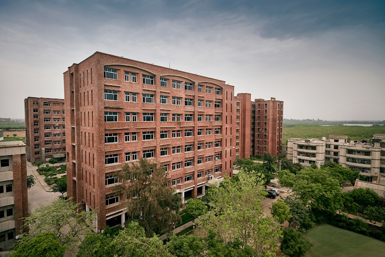 Sharda University, Agra