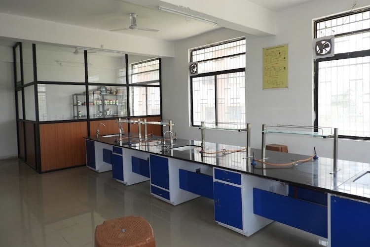 Shreeyash Institute of Pharmacy, Aurangabad