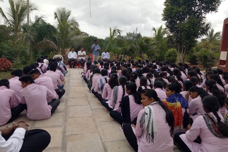 Shripatrao Kadam Mahavidyalaya, Satara