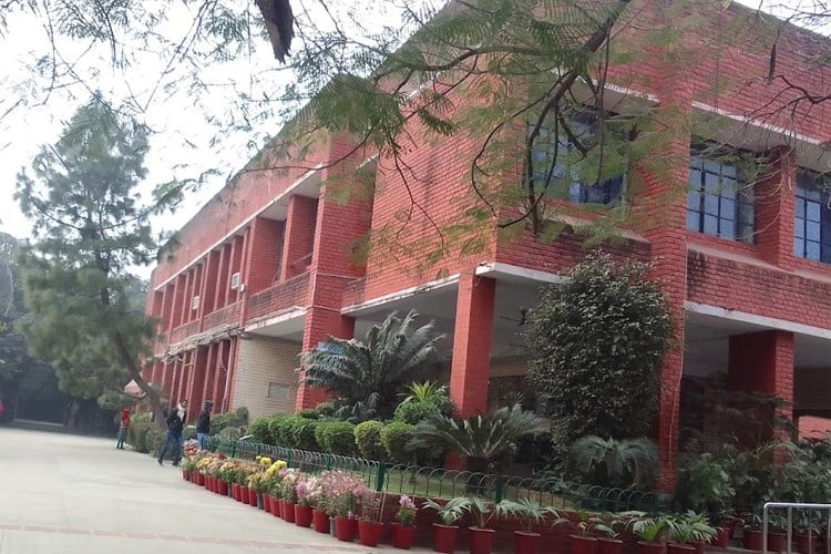 Shyama Prasad Mukherji College for Women, New Delhi