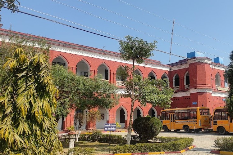 Sikh National College, Gurdaspur