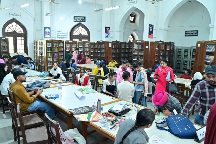 Sikh National College, Gurdaspur